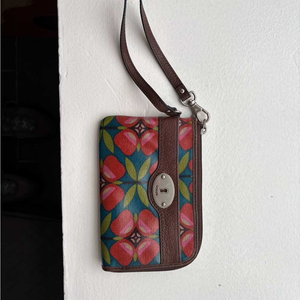 Fossil Brown and Green Wristlet